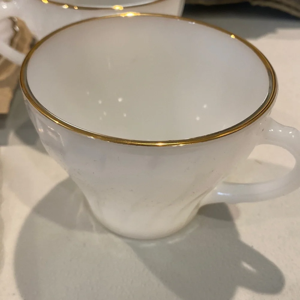 2 Fire King milk glass tea cups w/ 22K gold trim Golden shell anchor hocking - Picture 3 of 7